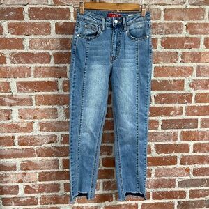 Guess skinny jeans, unique, high waisted, 24